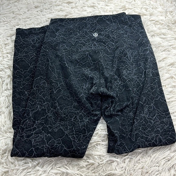 Lululemon Align Pant II (25") Lacescape Dark Cast Black - Picture 3 of 5